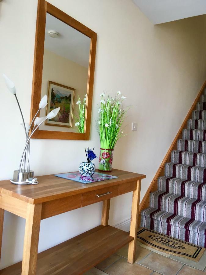 Foxglove House Knights Town 외부 사진